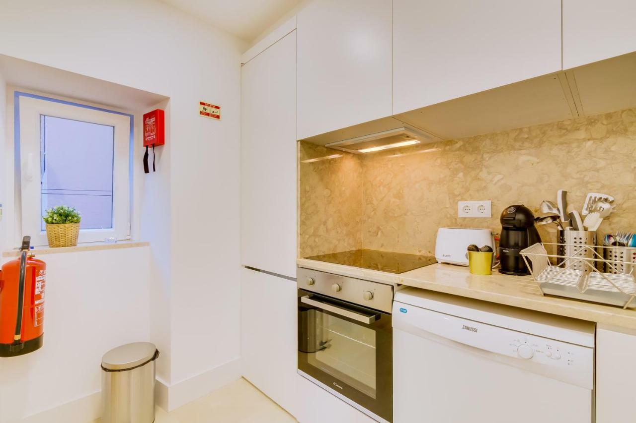 Casa Dos Doutores, A Cozy Apartment In Lisbon Bagian luar foto